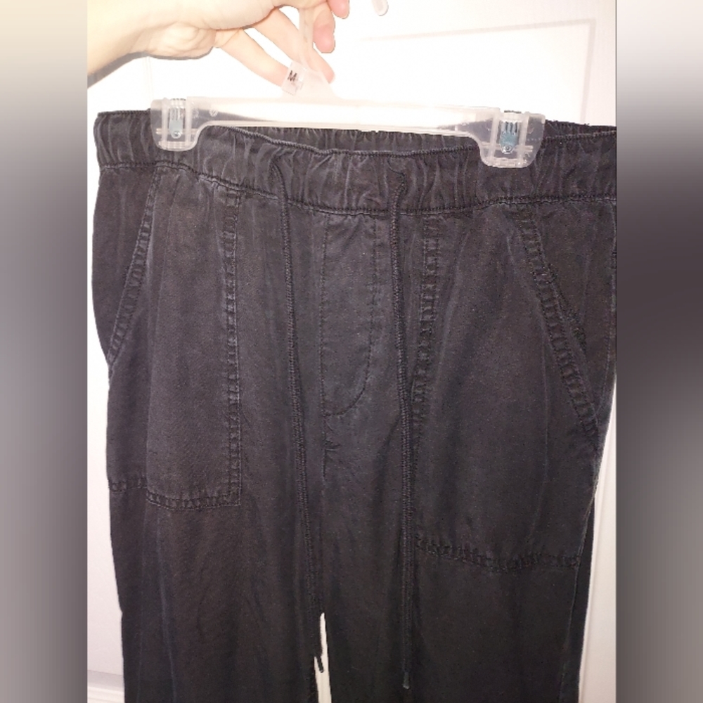 black pants - Picture 4 of 5